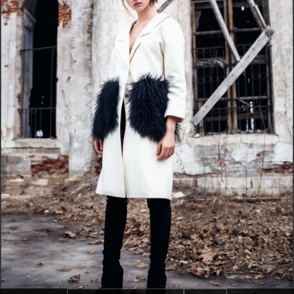 Bella Potemkina Wool-blend Black Coat with Fur